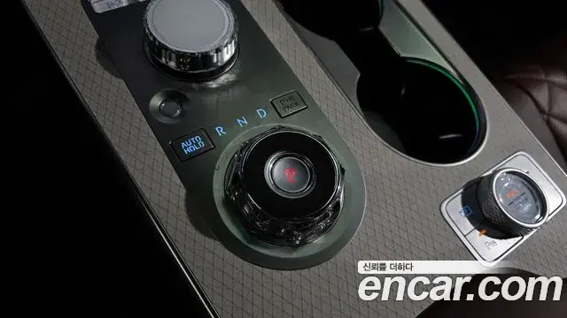 Genesis GV80 2025 — ფოტო 11/36