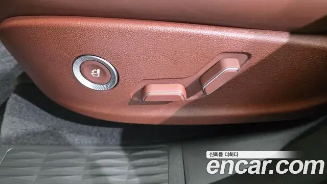 Genesis GV80 2025 — ფოტო 19/36
