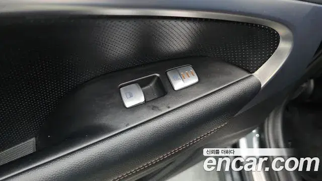 Genesis G70 2019 — ფოტო 6/31