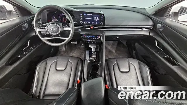 Hyundai The New Avante Hybrid 2023 — ფოტო 22/30