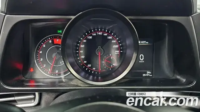 Hyundai The New Avante Hybrid 2023 — ფოტო 29/30