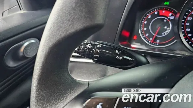 Hyundai The New Avante Hybrid 2023 — ფოტო 13/30