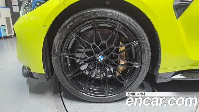 BMW M3 2025 — Photo 21/30
