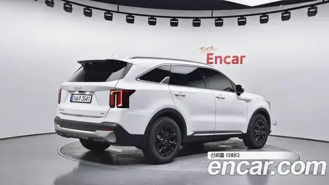 Kia Sorento 2025 — Фото 2/20