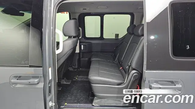 Hyundai Staria 2026 — ფოტო 3/30