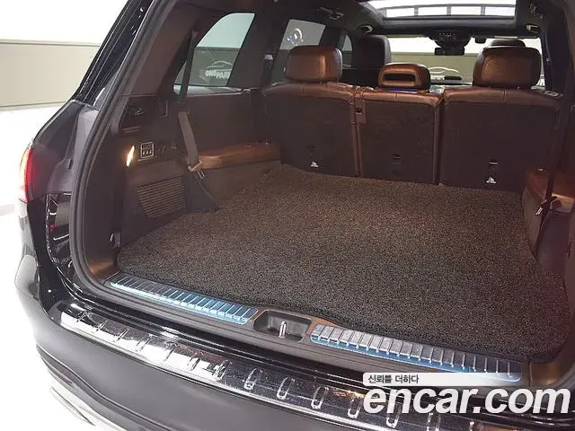 Mercedes-Benz GLS-Class 2022 — Photo 6/20