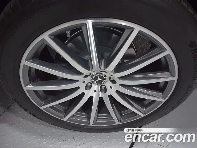 Mercedes-Benz GLS-Class 2022 — Photo 5/20