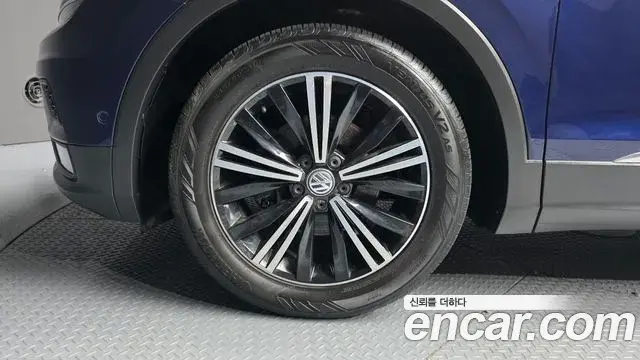 Volkswagen Tiguan 2018 — Фото 5/20