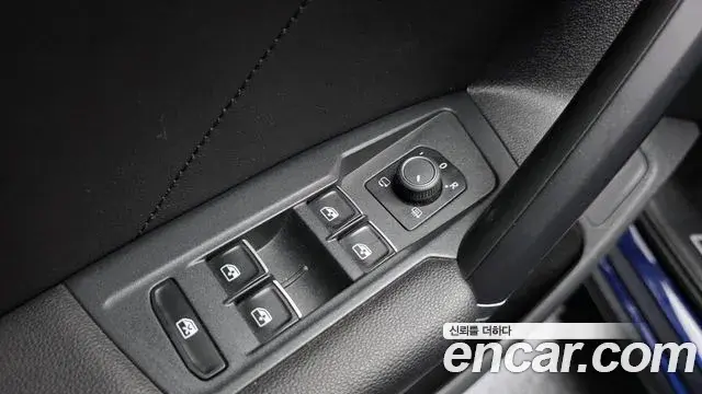 Volkswagen Tiguan 2018 — ფოტო 7/36