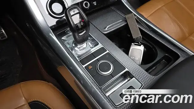 Land Rover Range Rover Sport 2018 — Şəkil 16/20