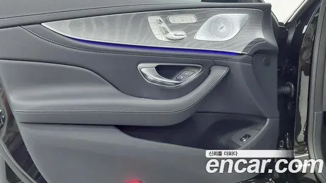 Mercedes-Benz AMG GT 2025 — Фото 14/20