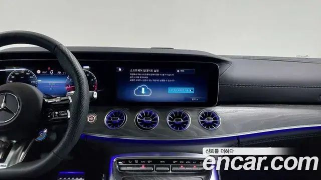 Mercedes-Benz AMG GT 2025 — Фото 15/20