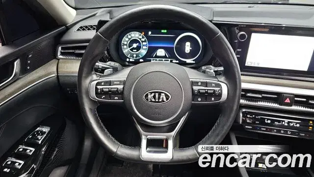 Kia K5 2020 — Фото 12/20