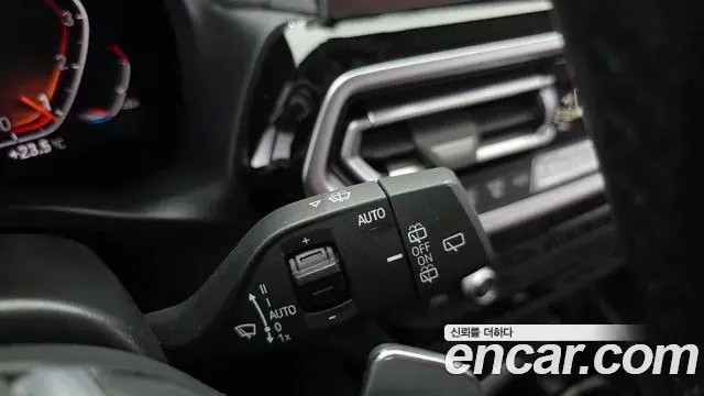 BMW X3 2022 — ფოტო 19/36