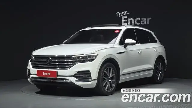 Volkswagen Touareg 2023 — Photo 11/33