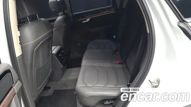 Volkswagen Touareg 2023 — Photo 15/33