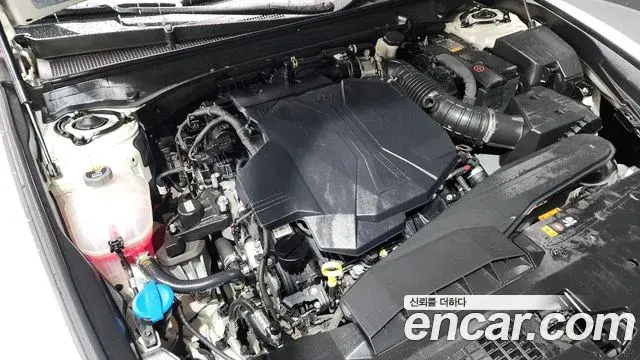 Hyundai Grandeur Hybrid 2024 — Photo 24/34