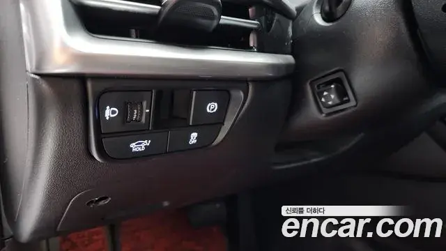Hyundai Grandeur Hybrid 2024 — Photo 27/34