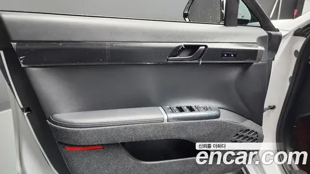 Hyundai Grandeur Hybrid 2024 — Photo 29/34