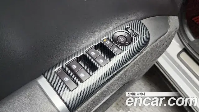 Hyundai Grandeur Hybrid 2024 — Photo 12/34