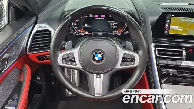 BMW 8 Series 2021 — Фото 13/20