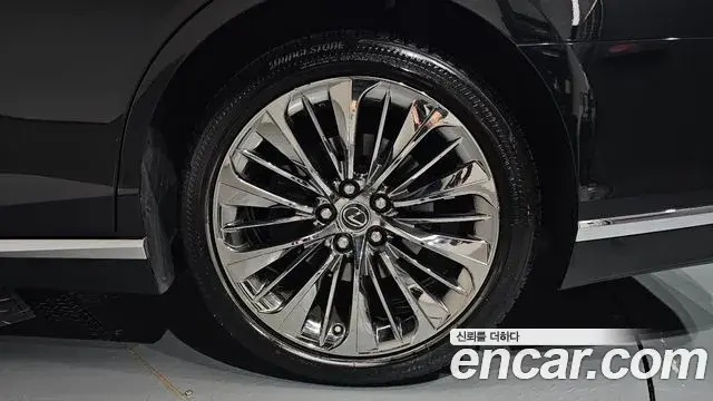Lexus LS500 2022 — Şəkil 20/43