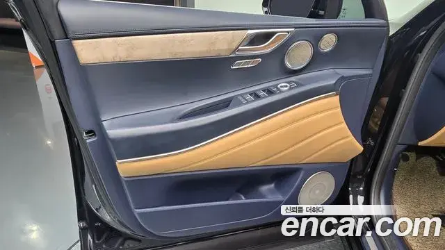 Genesis GV80 2021 — ფოტო 7/31