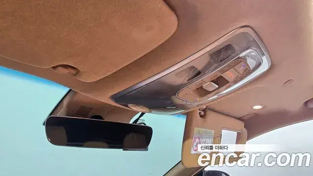 Genesis GV80 2021 — ფოტო 28/31