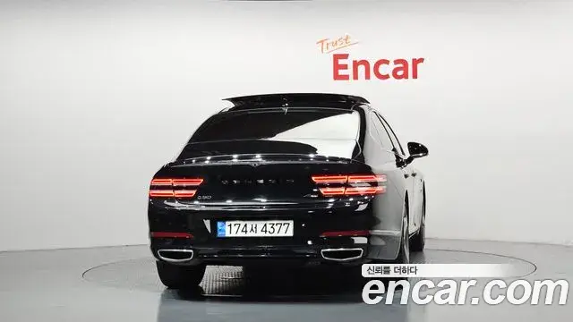 Genesis G80 2022 — Şəkil 9/20