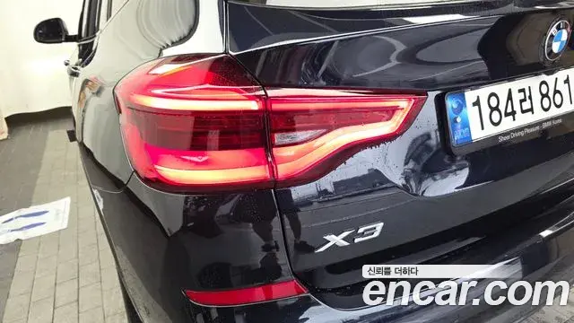 BMW X3 2021 — Photo 9/31