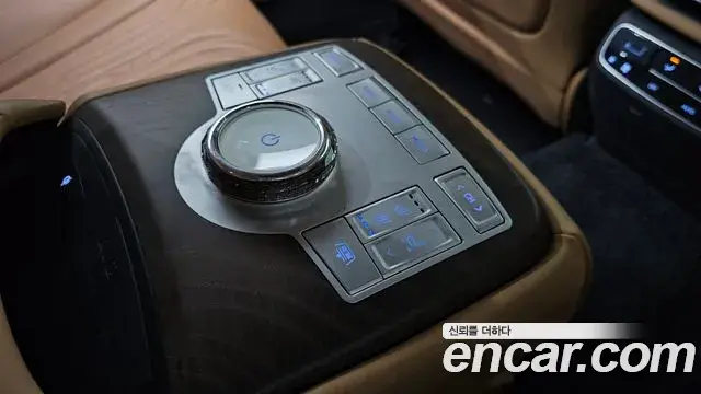 Genesis G80 2023 — Şəkil 18/20