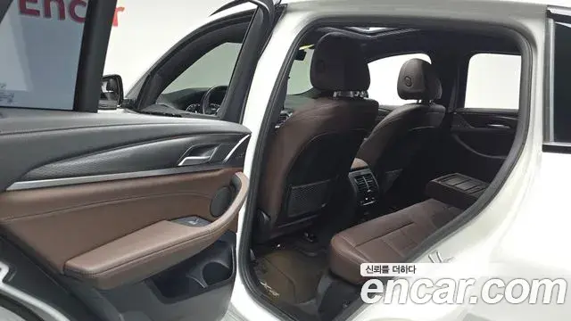 BMW X4 2023 — ფოტო 12/31