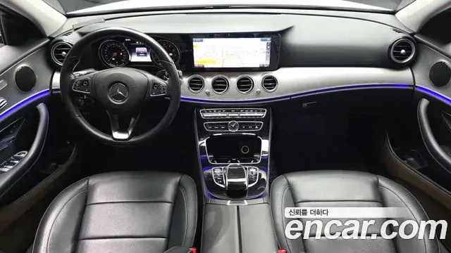 Mercedes-Benz E-Class 2018 — Фото 7/20