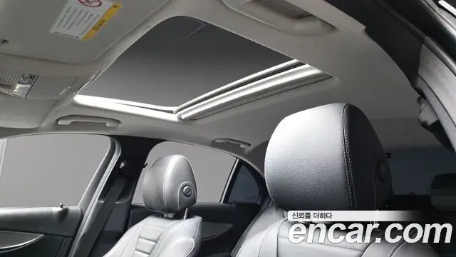 Mercedes-Benz E-Class 2018 — Фото 16/20