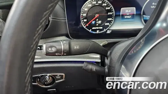 Mercedes-Benz E-Class 2019 — Şəkil 21/30