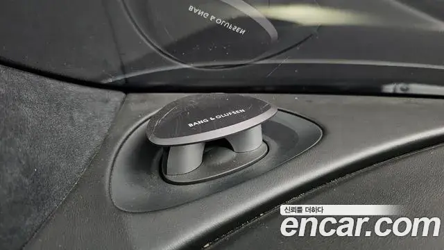 Genesis G90 2022 — Photo 16/33