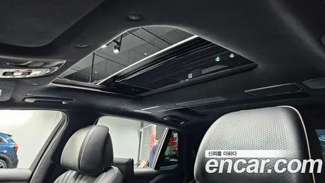 Genesis G90 2022 — Photo 19/33