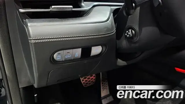 Genesis G90 2022 — Photo 24/33