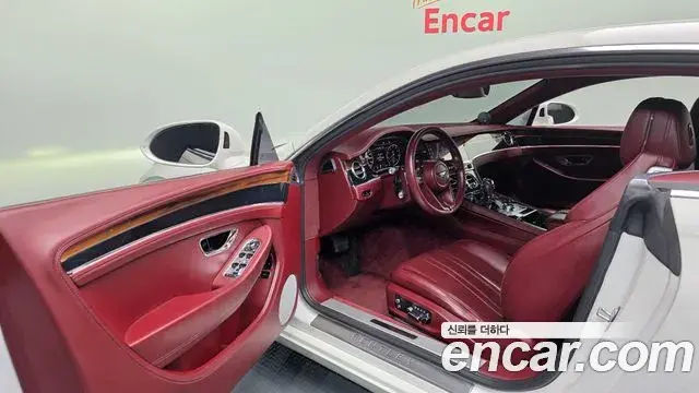 Bentley Continental GT 2019 — Şəkil 14/34