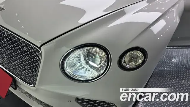 Bentley Continental GT 2019 — Şəkil 24/34