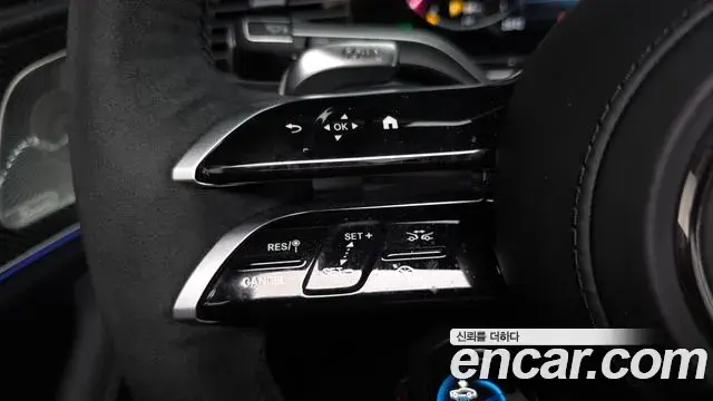 Mercedes-Benz GLE-Class 2025 — Photo 11/37