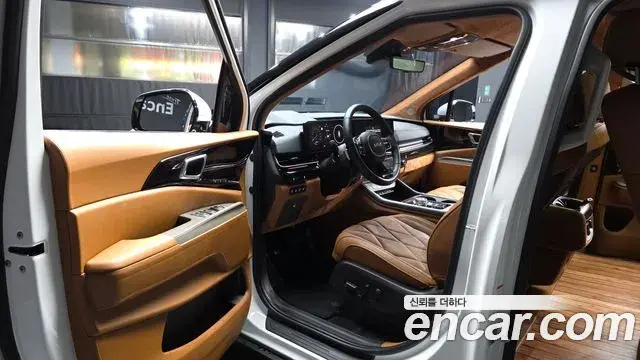 Kia Carnival 2024 — Фото 10/20