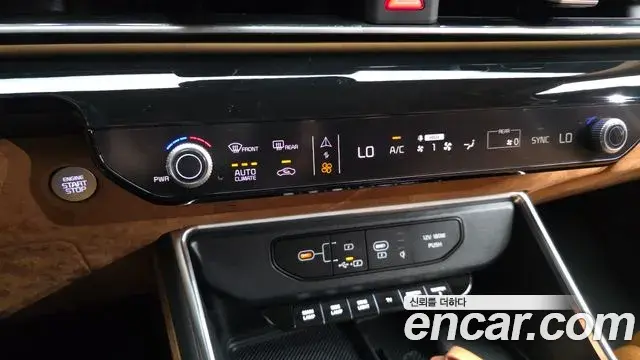 Kia Carnival 2024 — Şəkil 11/36