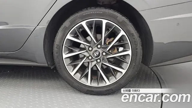 Hyundai Sonata Hybrid 2019 — Şəkil 11/34