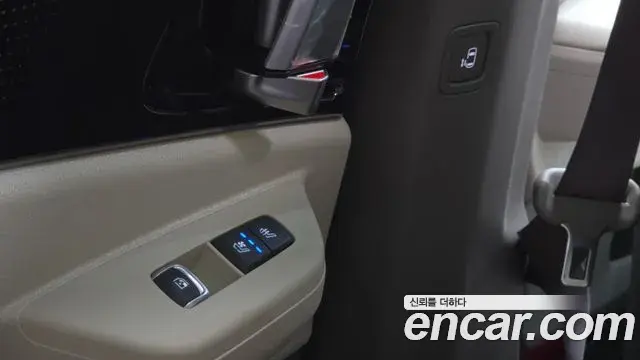 Kia Carnival 2024 — Şəkil 27/35