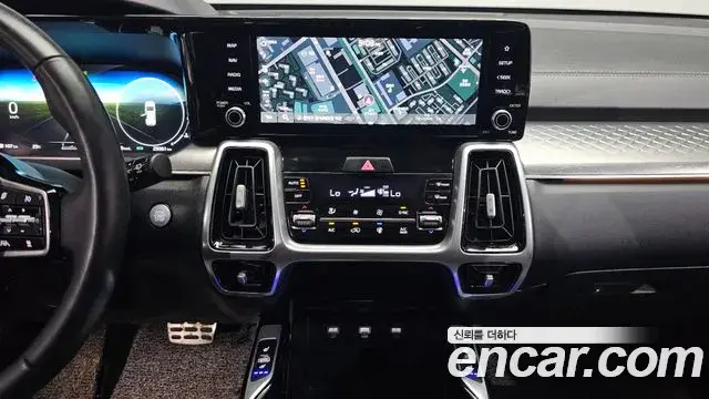 Kia Sorento 2021 — Photo 14/20