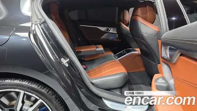 BMW 8 Series 2022 — ფოტო 3/34