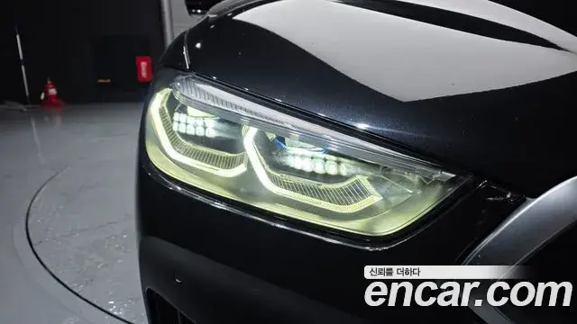 BMW 8 Series 2022 — ფოტო 8/34