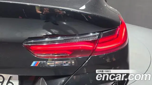 BMW 8 Series 2022 — ფოტო 9/34