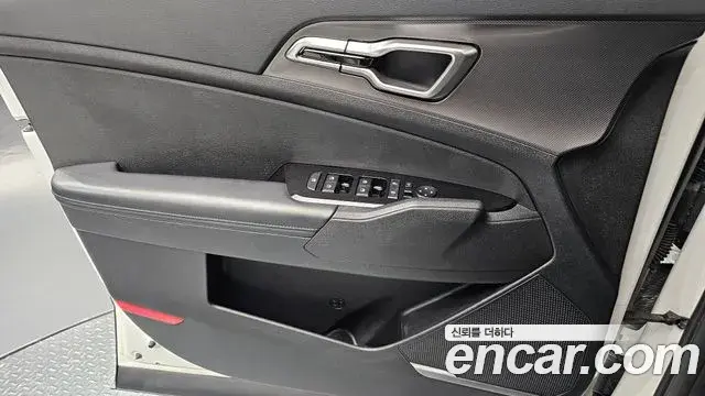 Kia Sportage 2021 — ფოტო 5/35